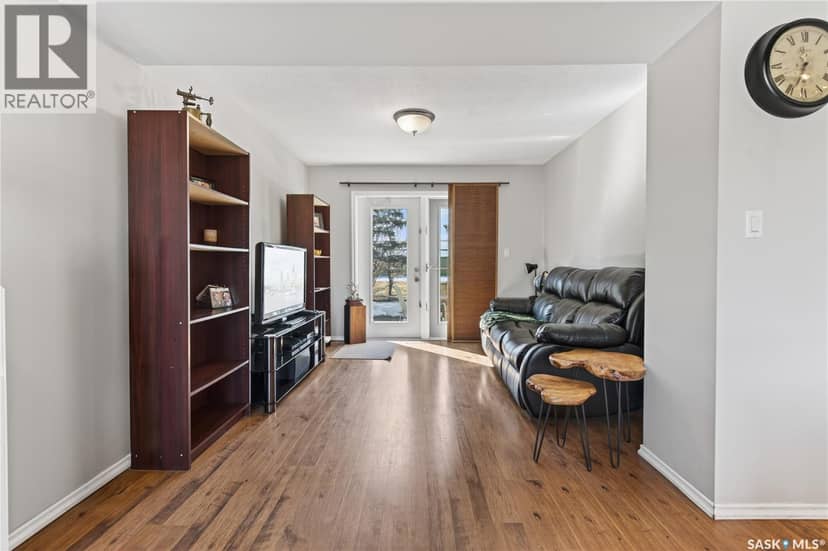 149 2nd AVENUE S — photo 7 of 40