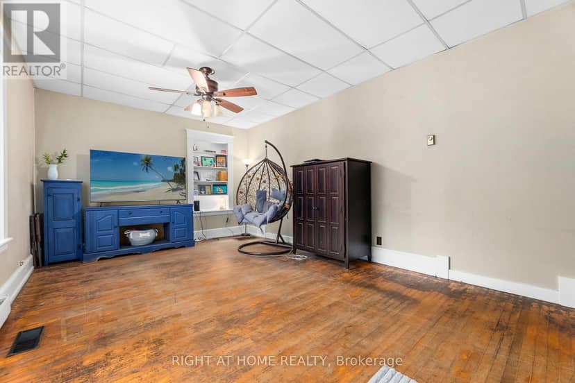 105 Gibson Street — photo 12 of 30