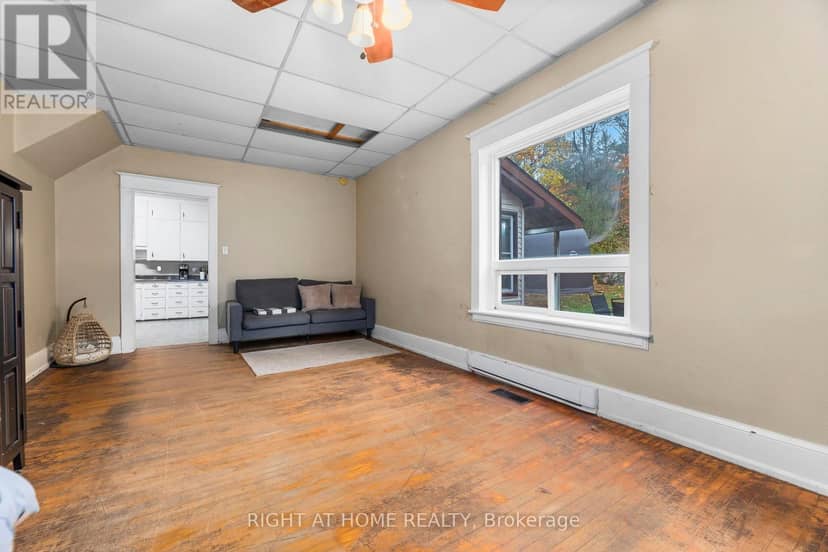 105 Gibson Street — photo 13 of 30