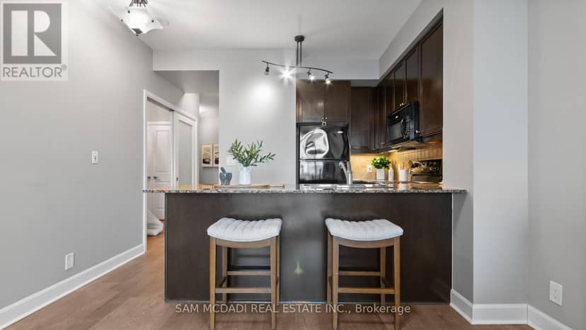 1805 - 80 Absolute Avenue S — photo 12 of 30
