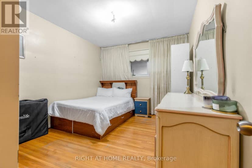 5 Thwaite Avenue — photo 14 of 34