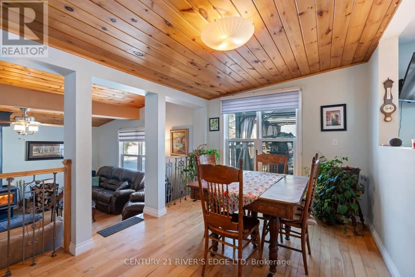 70 Kerry Point Road — photo 12 of 37
