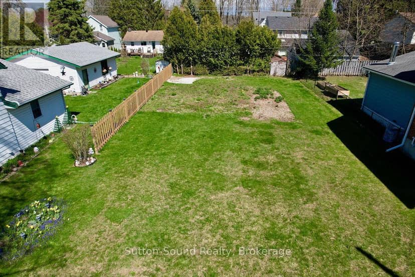 863 5th Avenue W — photo 6 of 11