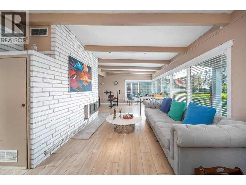 122 GRAHAM DRIVE, Delta