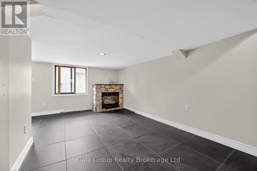 163 Thames Street N — photo 24 of 40