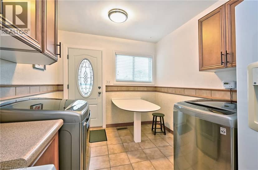 1476 BARTON Street E — photo 19 of 25