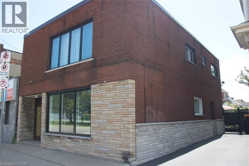 1476 BARTON Street E — photo 3 of 25