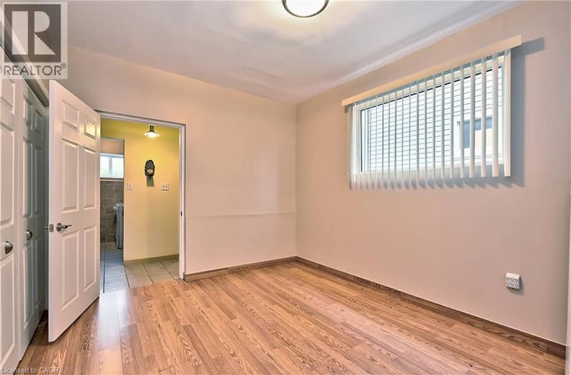 1476 BARTON Street E — photo 8 of 25