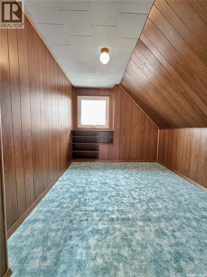 604 Sussex AVENUE — photo 17 of 25