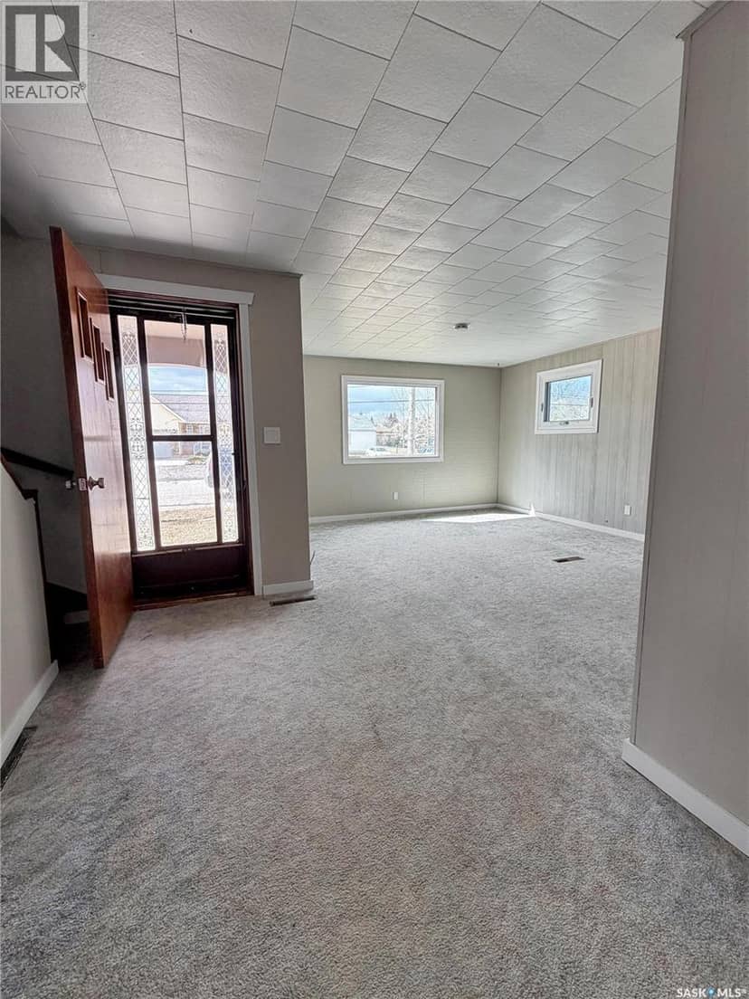 604 Sussex AVENUE — photo 9 of 25