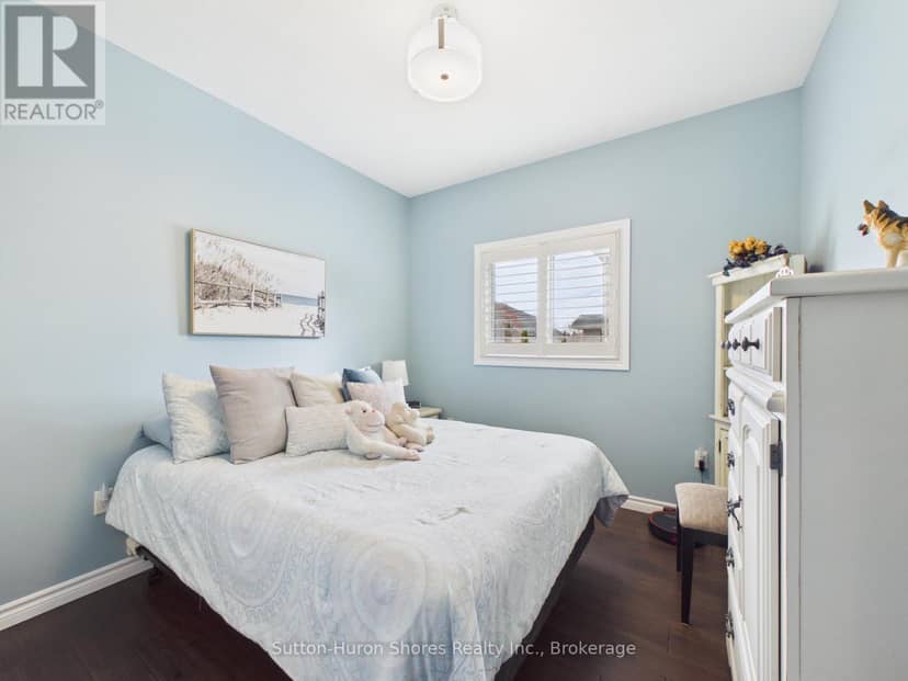 345 Ray Street — photo 10 of 35