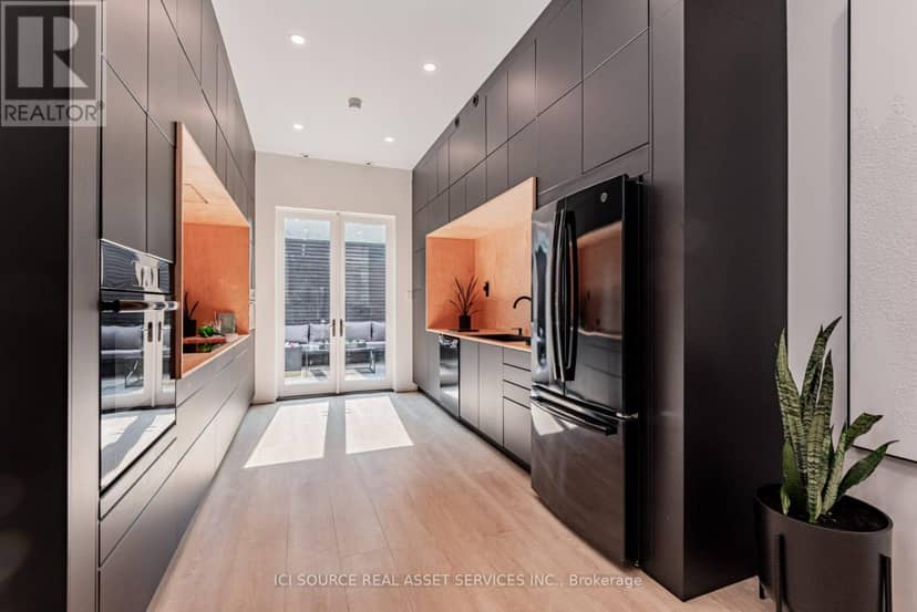 44 Massey Street — photo 10 of 39