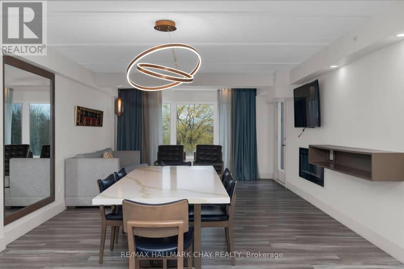 6411/6413 - 9 Harbour Street E — photo 15 of 40