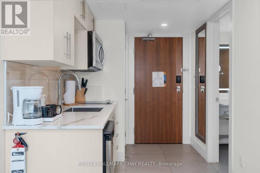 6411/6413 - 9 Harbour Street E — photo 26 of 40