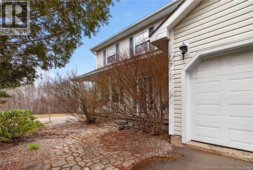 91 Greenwich Drive — photo 2 of 20