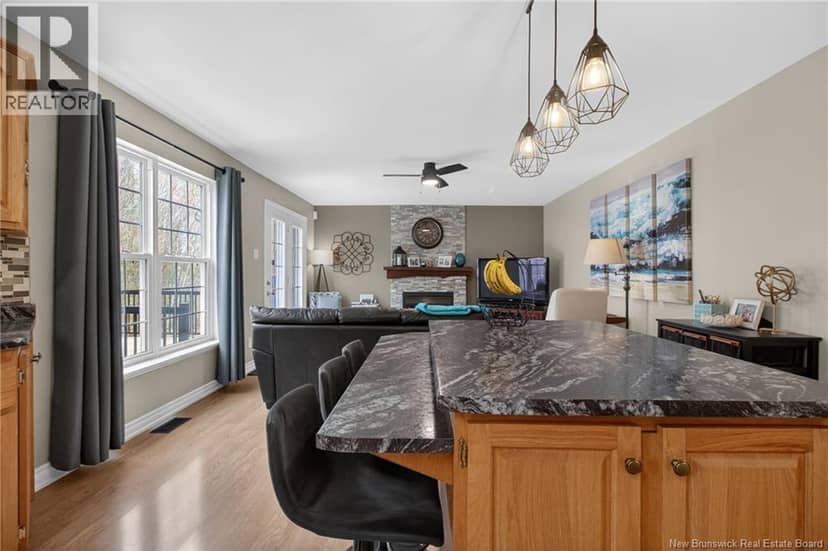 91 Greenwich Drive — photo 8 of 20