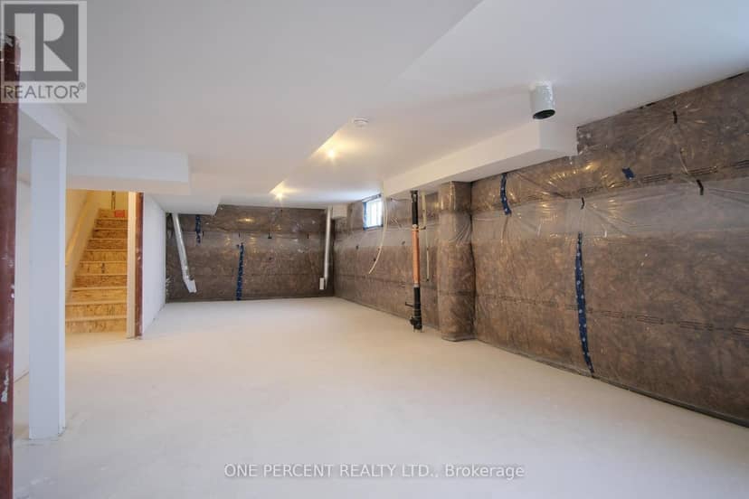 262 Springfield Crescent — photo 17 of 21
