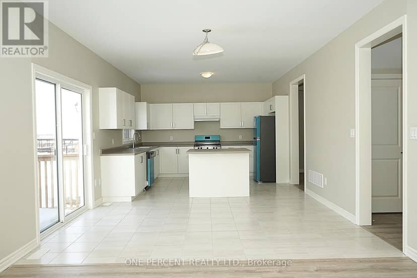 262 Springfield Crescent — photo 7 of 21