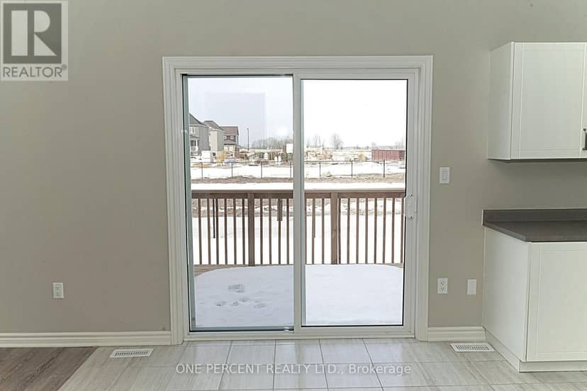 262 Springfield Crescent — photo 9 of 21