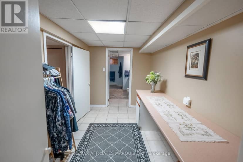 1407 Boyd Street S — photo 23 of 24