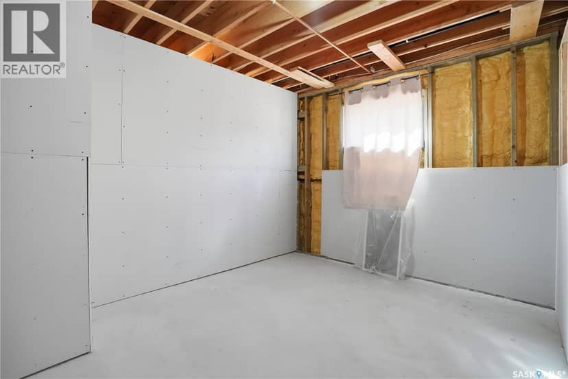 12 Finch CRESCENT — photo 36 of 40