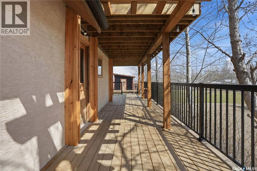 12 Finch CRESCENT — photo 4 of 40