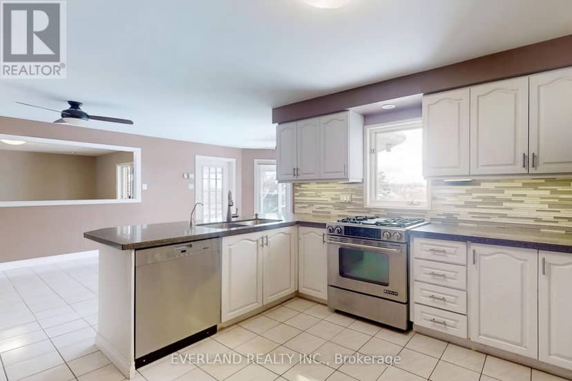 173 Thompson Drive — photo 6 of 32
