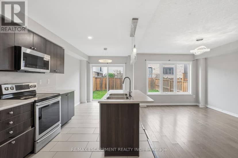 7774 Buckeye Crescent, Niagara Falls, photo 7