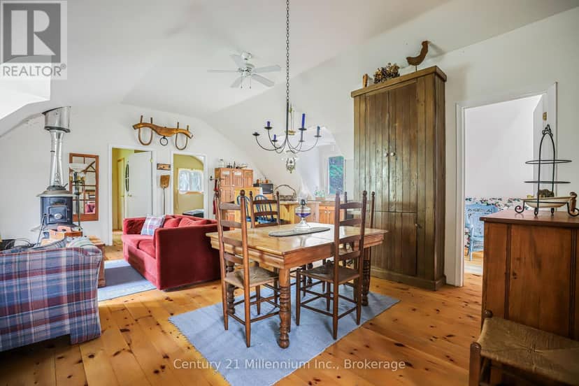 264701 Southgate 26 Road — photo 12 of 35