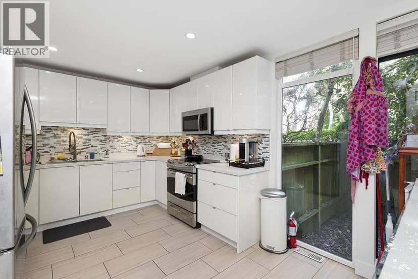 4430 YEW STREET, Vancouver, photo 7