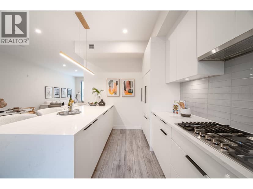 220 8699 SPIRES ROAD, Richmond, photo 5
