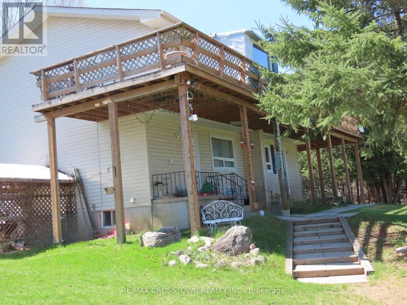 4716 Penetanguishene Road, Springwater, photo 3