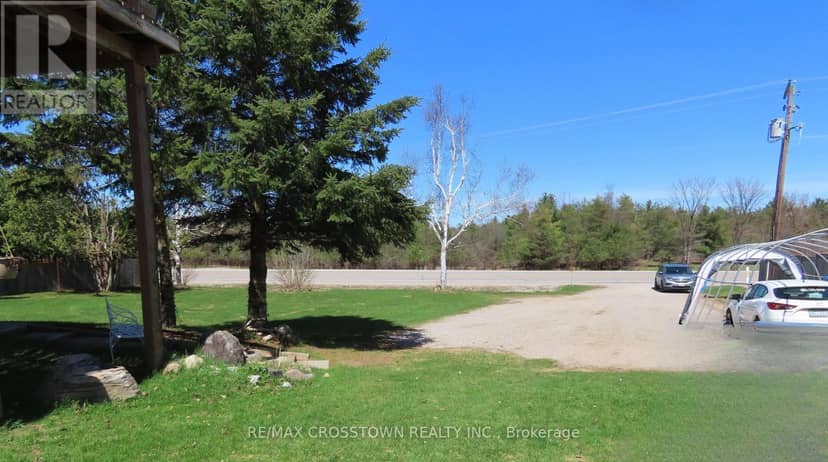 4716 Penetanguishene Road, Springwater, photo 4
