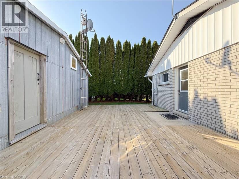 21 POPLAR Road — photo 25 of 33