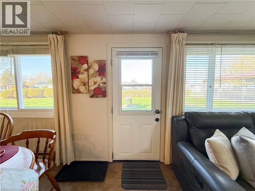 21 POPLAR Road, Long Point, photo 5