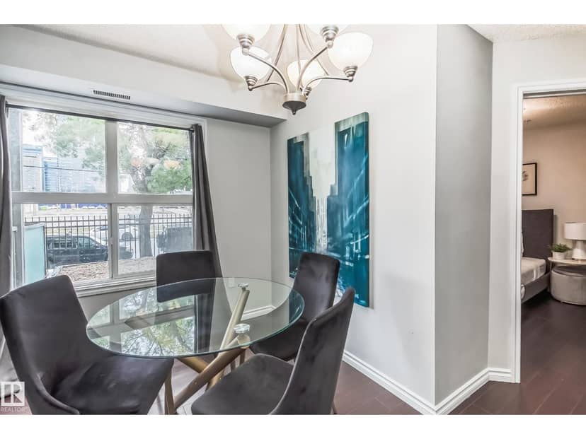 #115 10118 106 AV NW, Edmonton, photo 8
