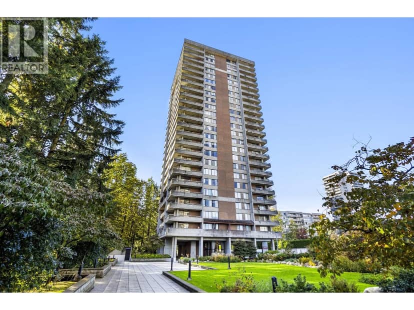1605 3737 BARTLETT COURT, Burnaby, photo 2