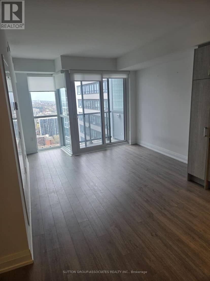 3001 - 77 Mutual Street — photo 5 of 12