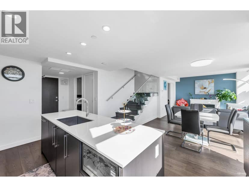 1602 5580 NO. 3 ROAD, Richmond