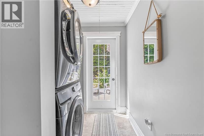 10 Stanley Oliver Road — photo 10 of 40