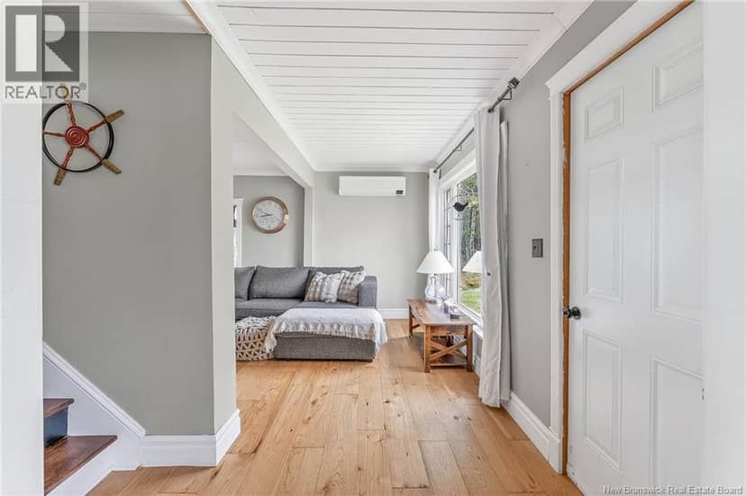 10 Stanley Oliver Road — photo 17 of 40