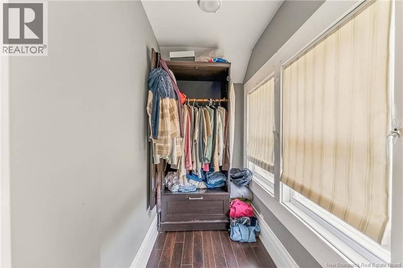10 Stanley Oliver Road — photo 28 of 40