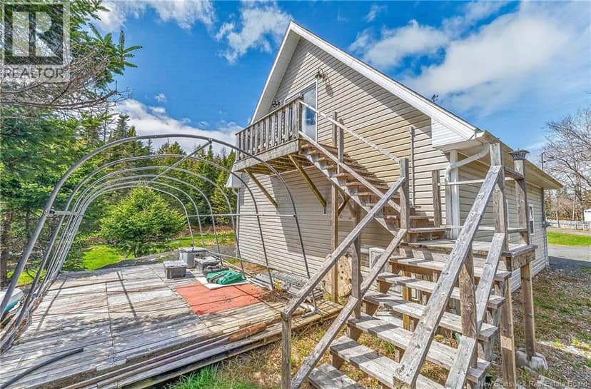 10 Stanley Oliver Road — photo 34 of 40