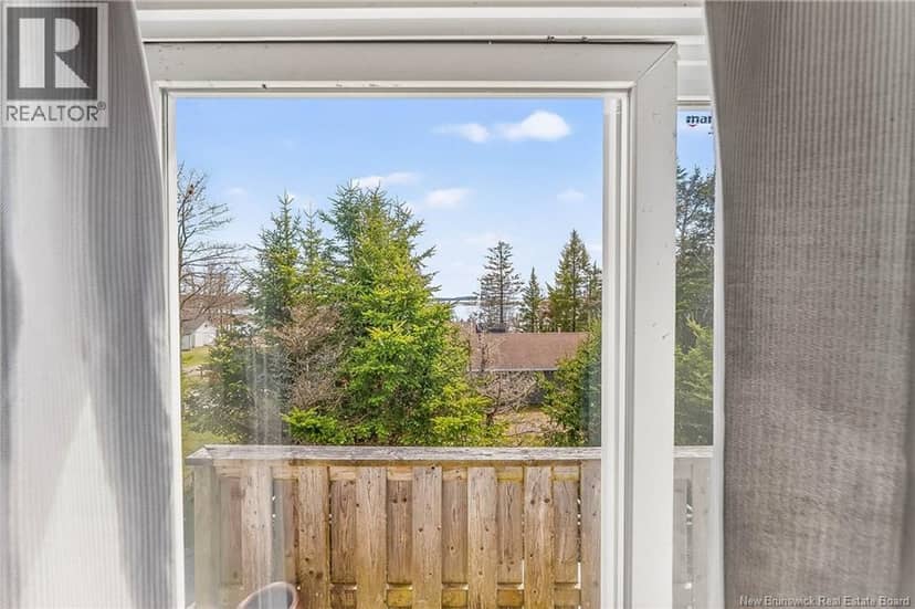 10 Stanley Oliver Road — photo 38 of 40