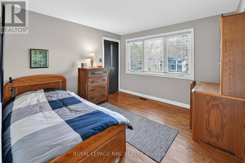 10 Briarfield Crescent — photo 28 of 40