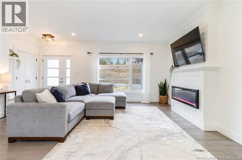 54 Golden Eagle Drive, Hanwell, photo 3