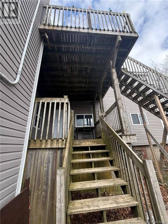 31-33 Peters Street — photo 10 of 40