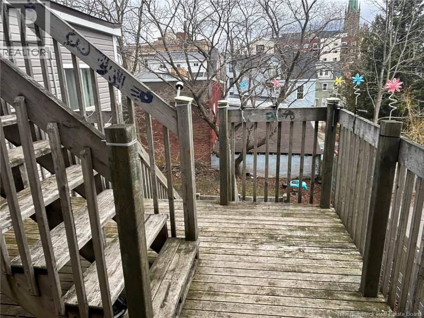 31-33 Peters Street — photo 11 of 40