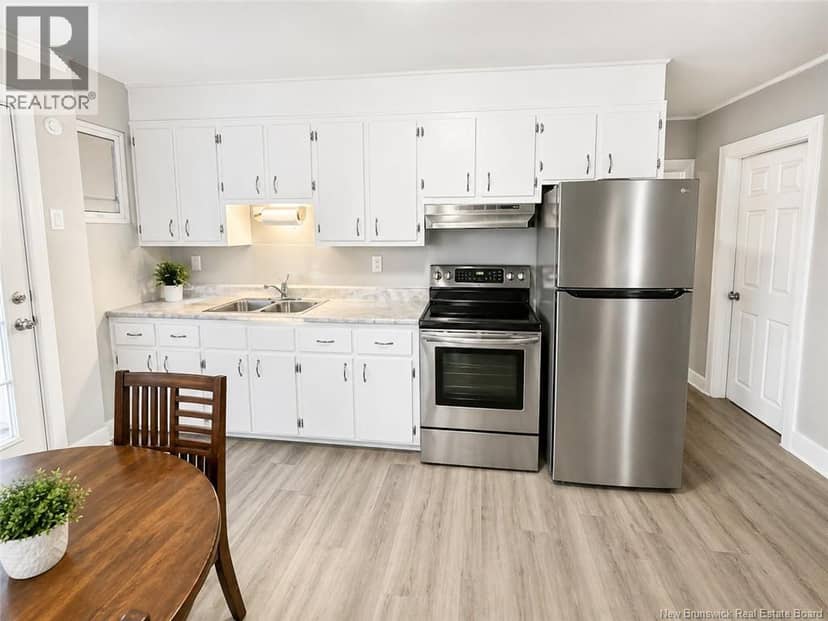 31-33 Peters Street — photo 19 of 40
