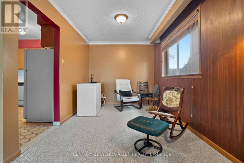 1873 Woodview Avenue — photo 11 of 40